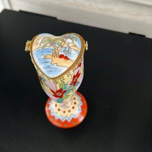 Vintage Porcelain Heart Shaped Stamp Dispenser/Trinket Footed Box